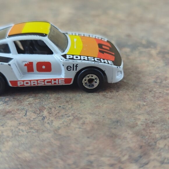 1983 Matchbox Racing Porsche 935 1:64 Diecast Toy Race CAR - Picture 6 of 10